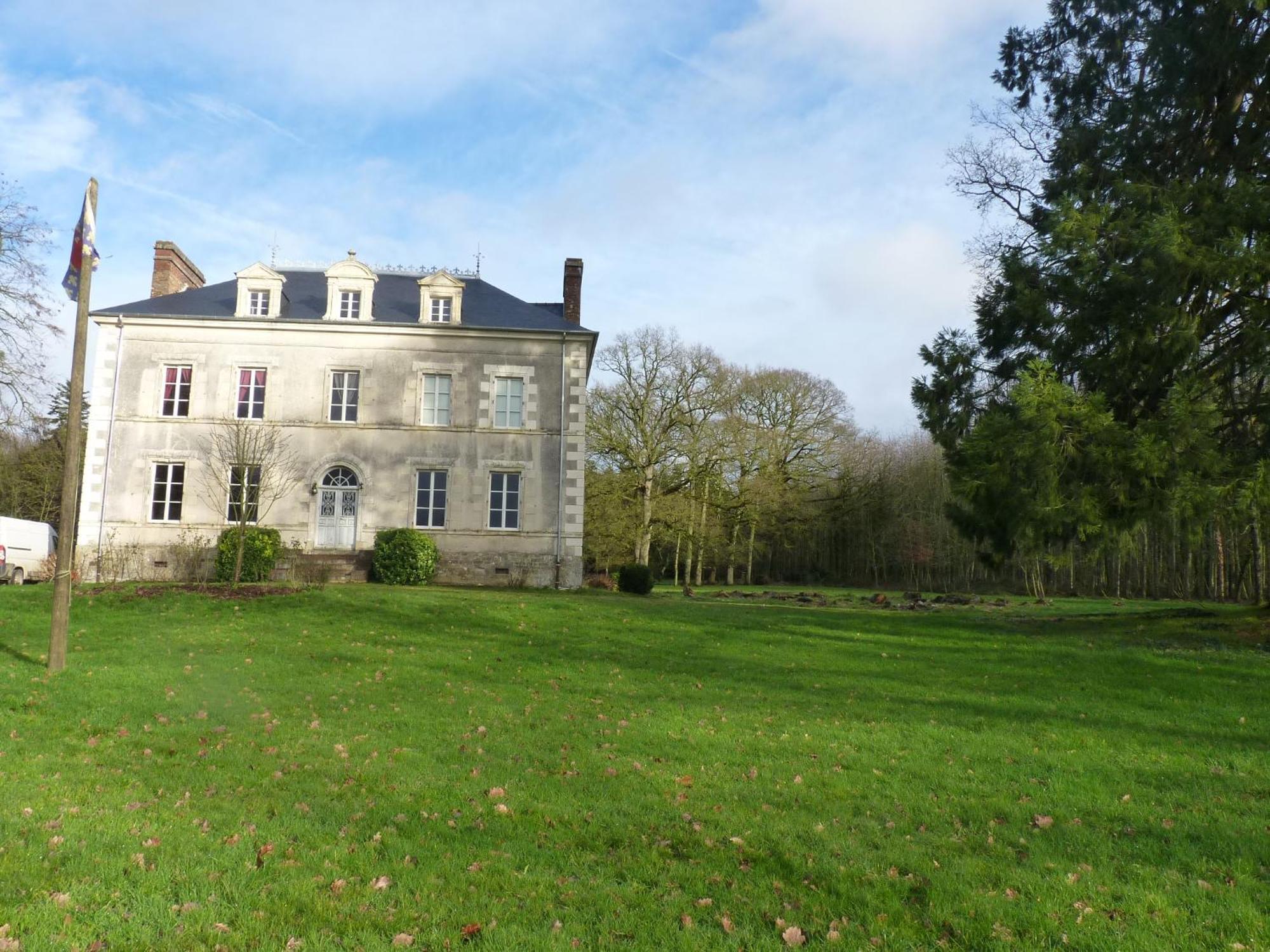Chateau De Craon Comblessac Esterno foto
